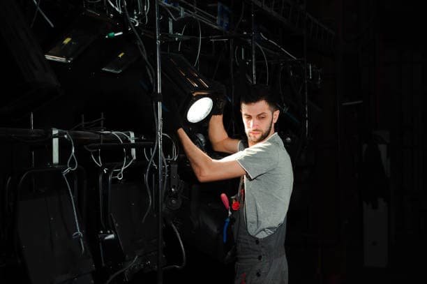 Modernizing traditional lighting with an intelligent lighting control solution.